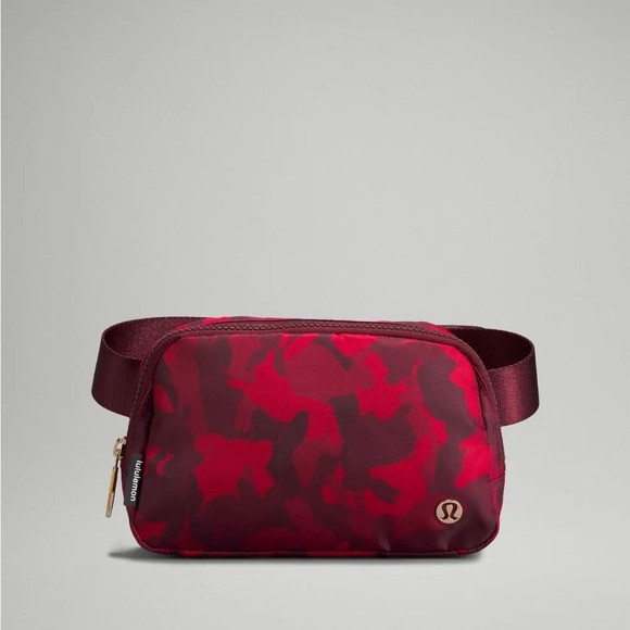 🆕 Lululemon Lunar New Year Everywhere Belt Bag - Picture 6 of 7
